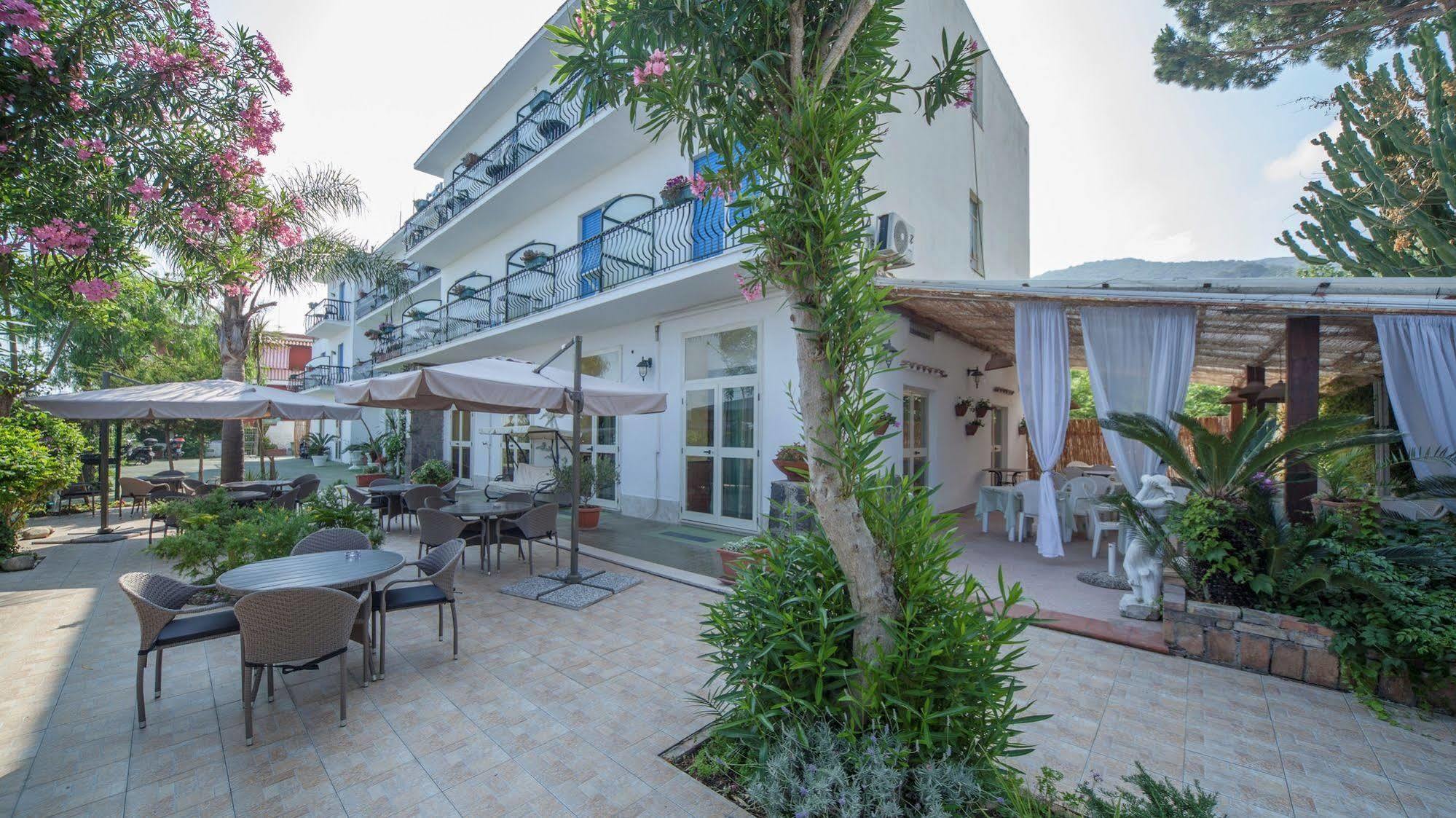 Hotel Stella Maris Terme 卡萨米乔拉泰尔梅 外观 照片